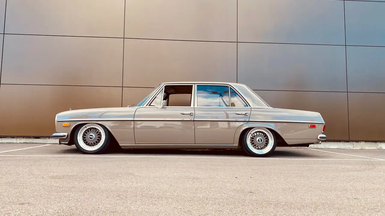 1968 Mercedes-Benz 230