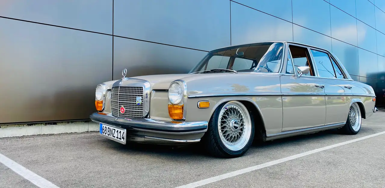 Mercedes-Benz 230 снимка Mercedes-Benz 230