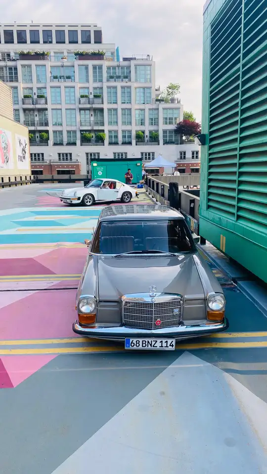 Mercedes-Benz 230 снимка Mercedes-Benz 230