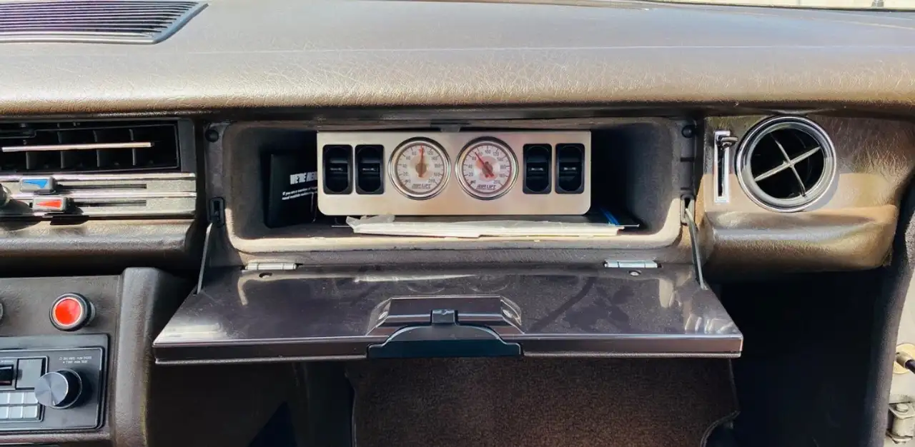 Mercedes-Benz 230 снимка Mercedes-Benz 230