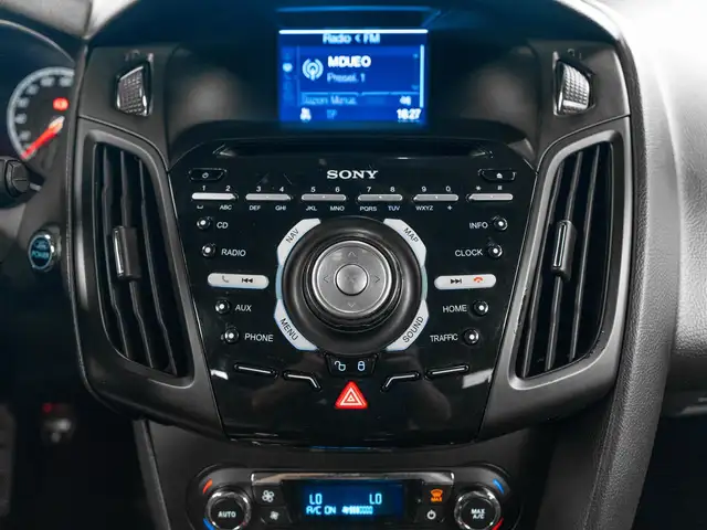 Ford Focus view 15