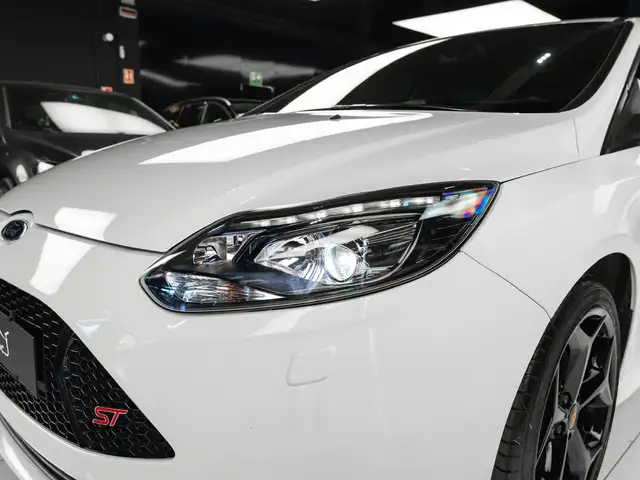 Ford Focus view 7