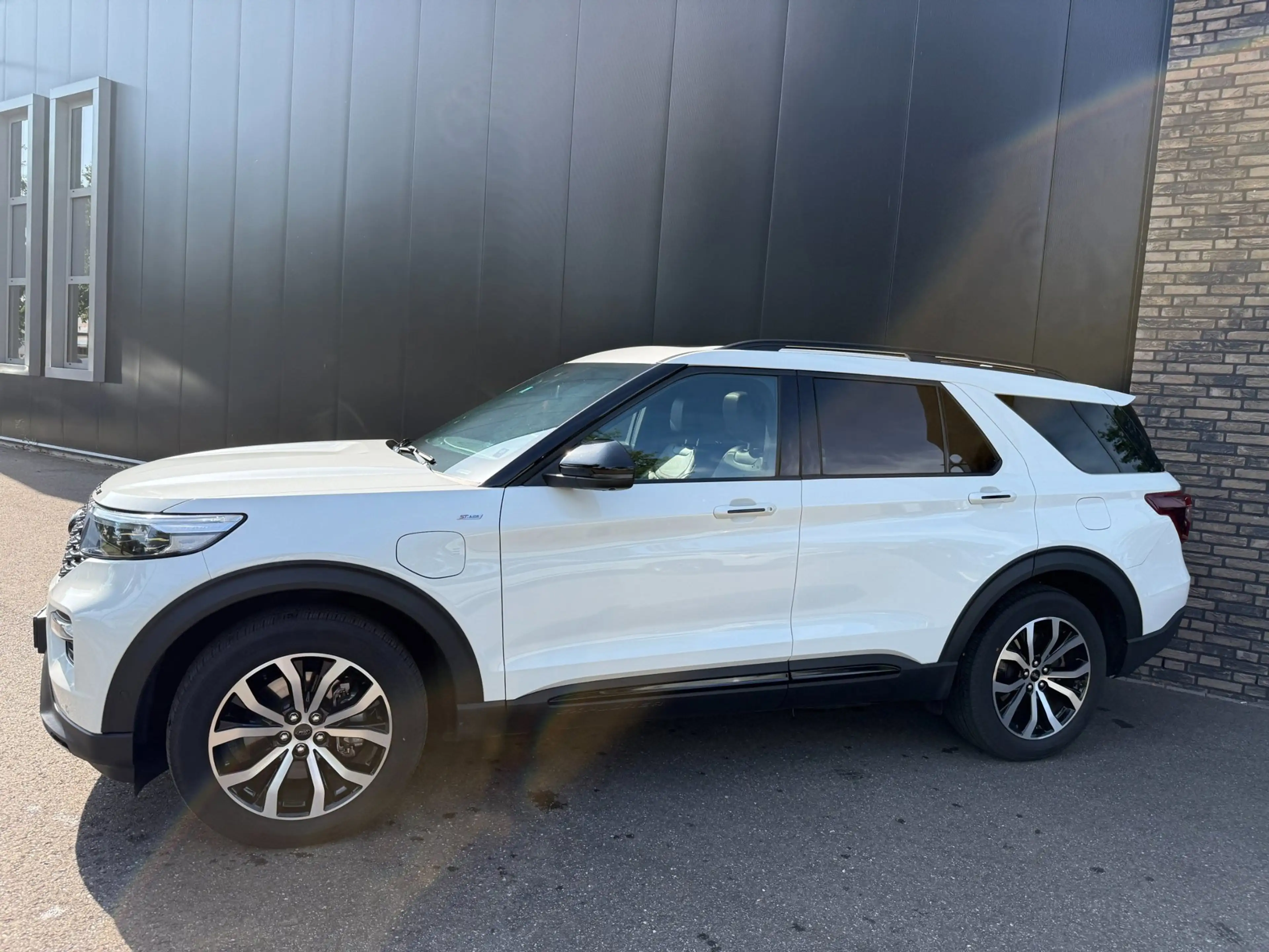 Ford Explorer 3.0 V6 Eco 463spk PHEV ST-Line Trekhaak, Panorama, — photo 2