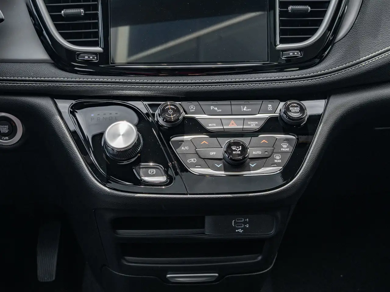 Chrysler Pacifica fotografie Chrysler Pacifica