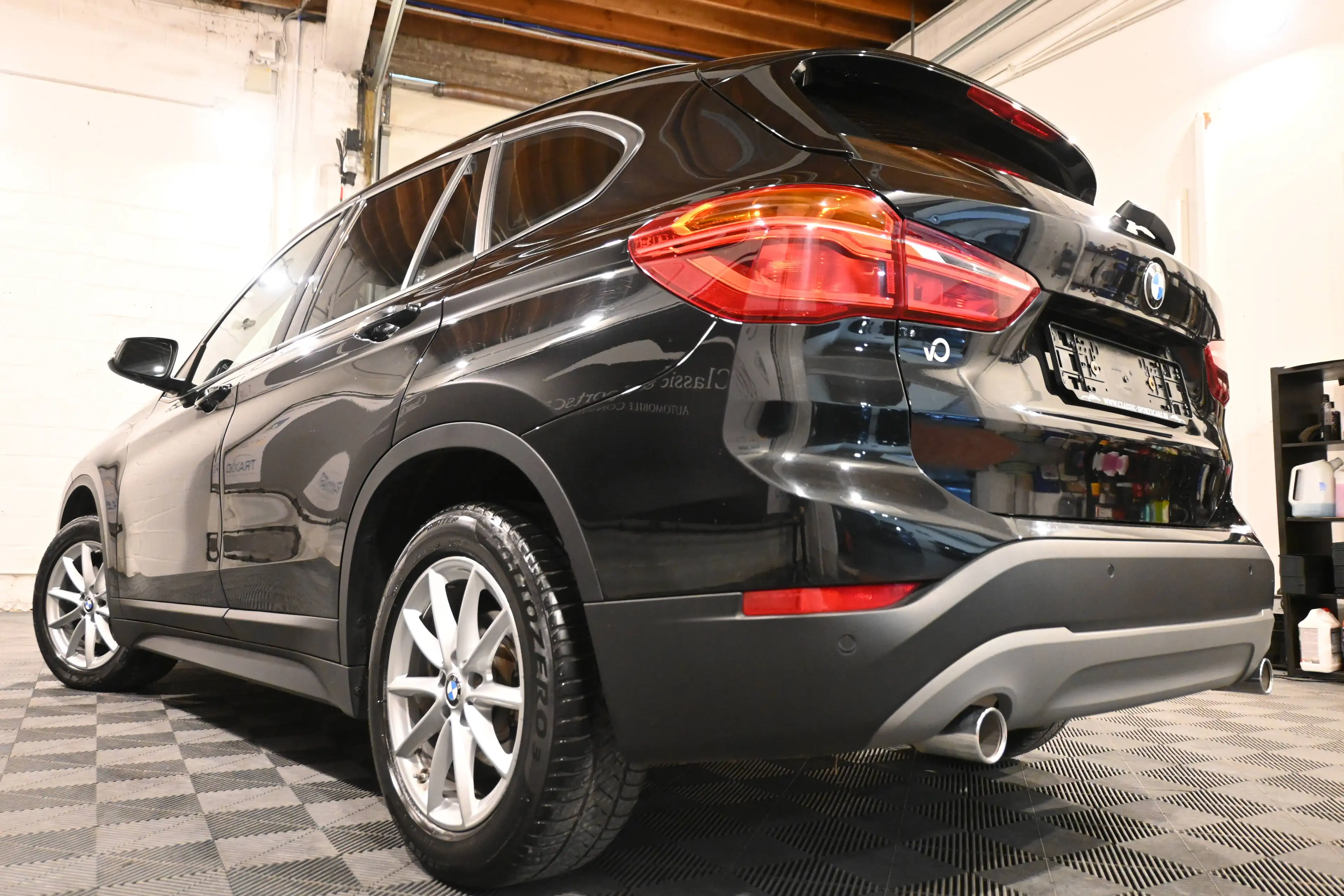 BMW X1 X1 2.0d sdrive18 FACELIFT EURO 6d / AUTO / GPS NAVIGATION / BLUETOOTH / 2 KIT DE JANTES / CARNET BMW !! — photo 6