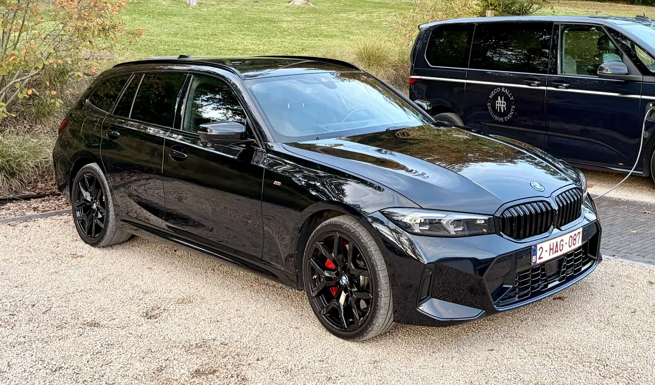 BMW 330