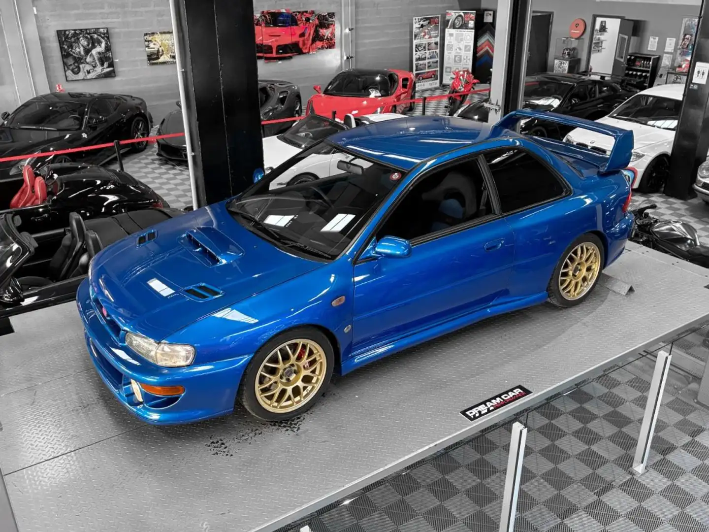 Subaru Impreza 22B STi - 1