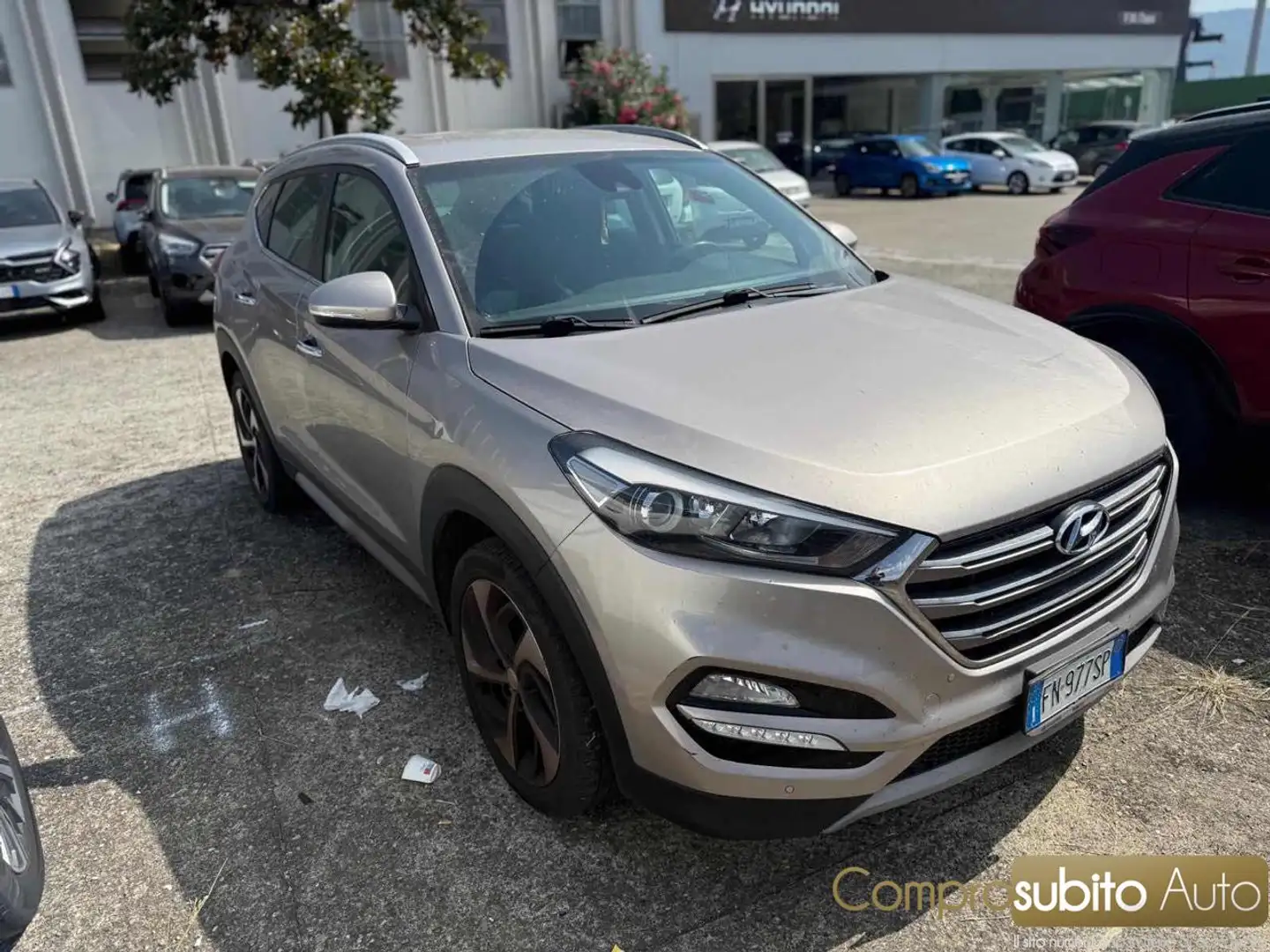 Hyundai TUCSON 1.6 CRDi 136CV 4WD XPrime Grigio - 1