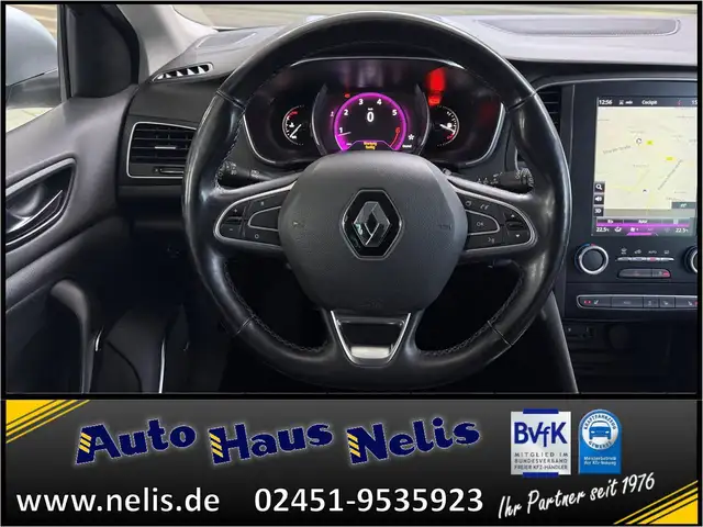 Renault Megane view 10