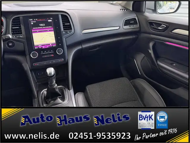 Renault Megane view 14