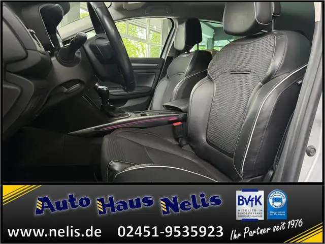 Renault Megane view 7
