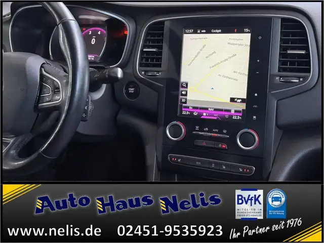 Renault Megane view 12