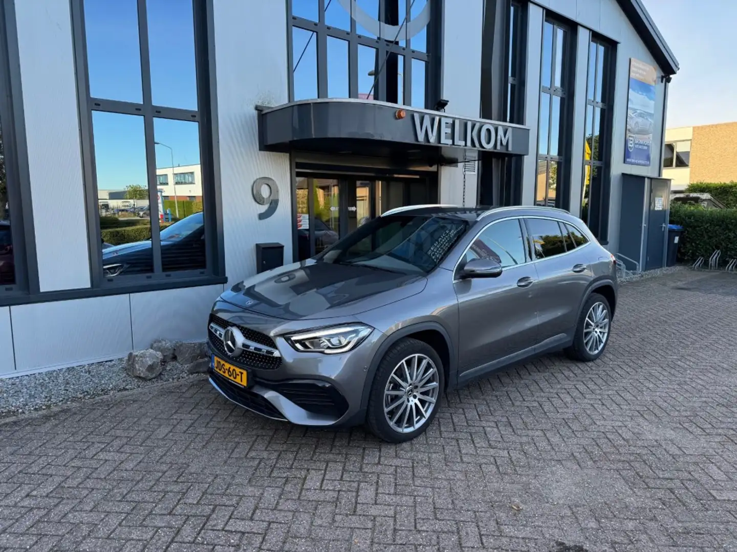 Mercedes-Benz GLA 250 e AMG-pakket, 160PK parkeerassist, camera's, keyle Gris - 1