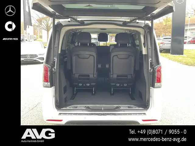 Mercedes-Benz V-Class view 5