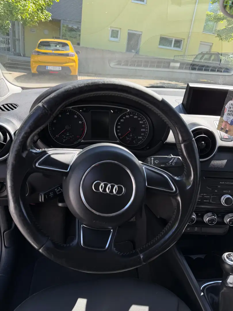 Audi A1 A1 1,2 TFSI Ambition Ambition Schwarz - 2