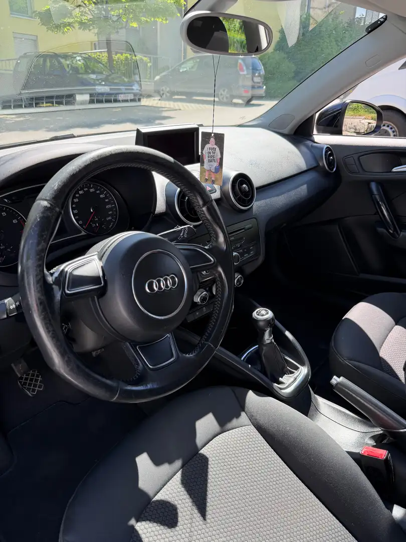 Audi A1 A1 1,2 TFSI Ambition Ambition Schwarz - 1