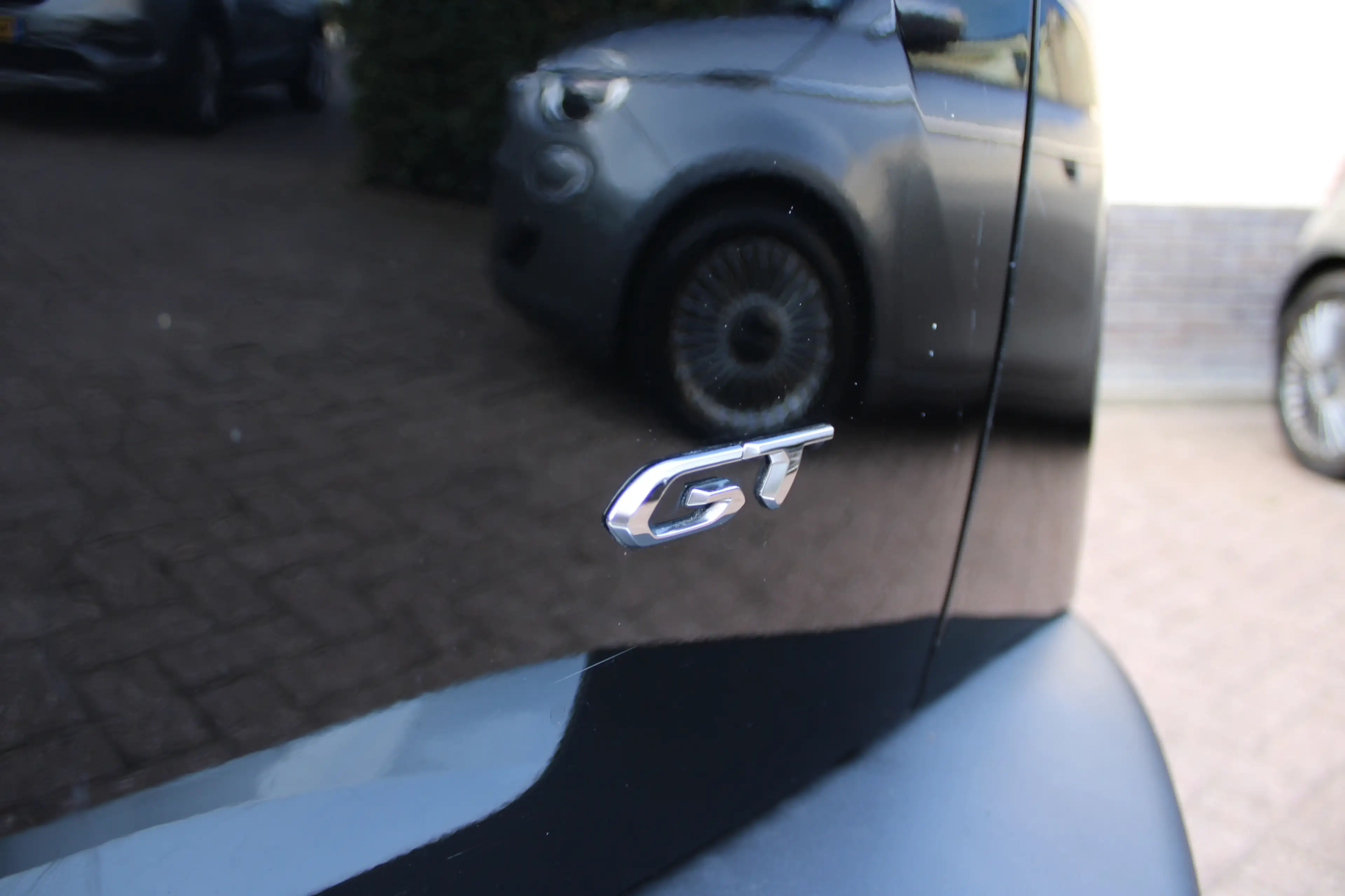 Peugeot e-2008 EV GT 50 kWh | Camera | Navigatie | BLIS | Carplay — photo 23