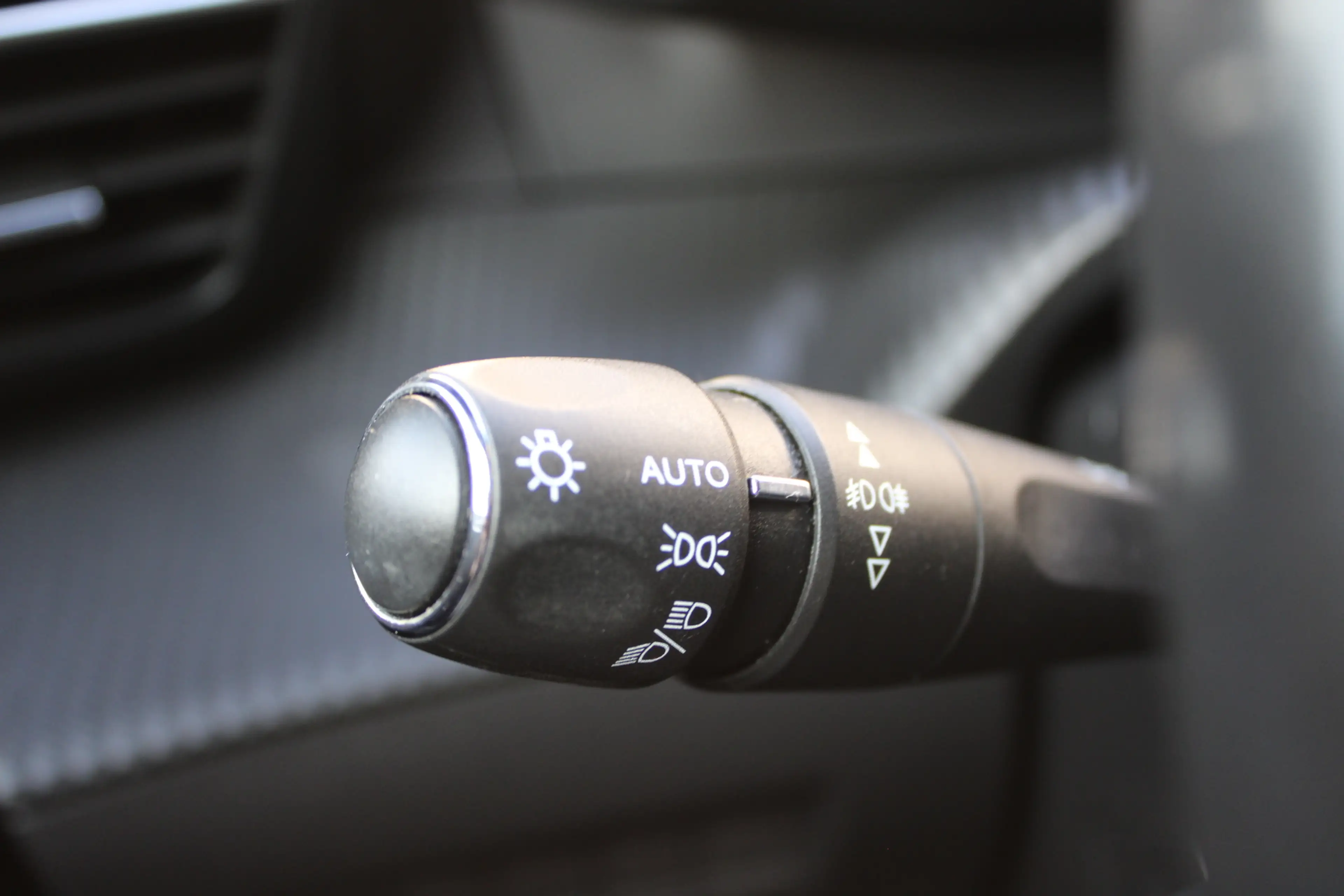 Peugeot e-2008 EV GT 50 kWh | Camera | Navigatie | BLIS | Carplay — photo 25