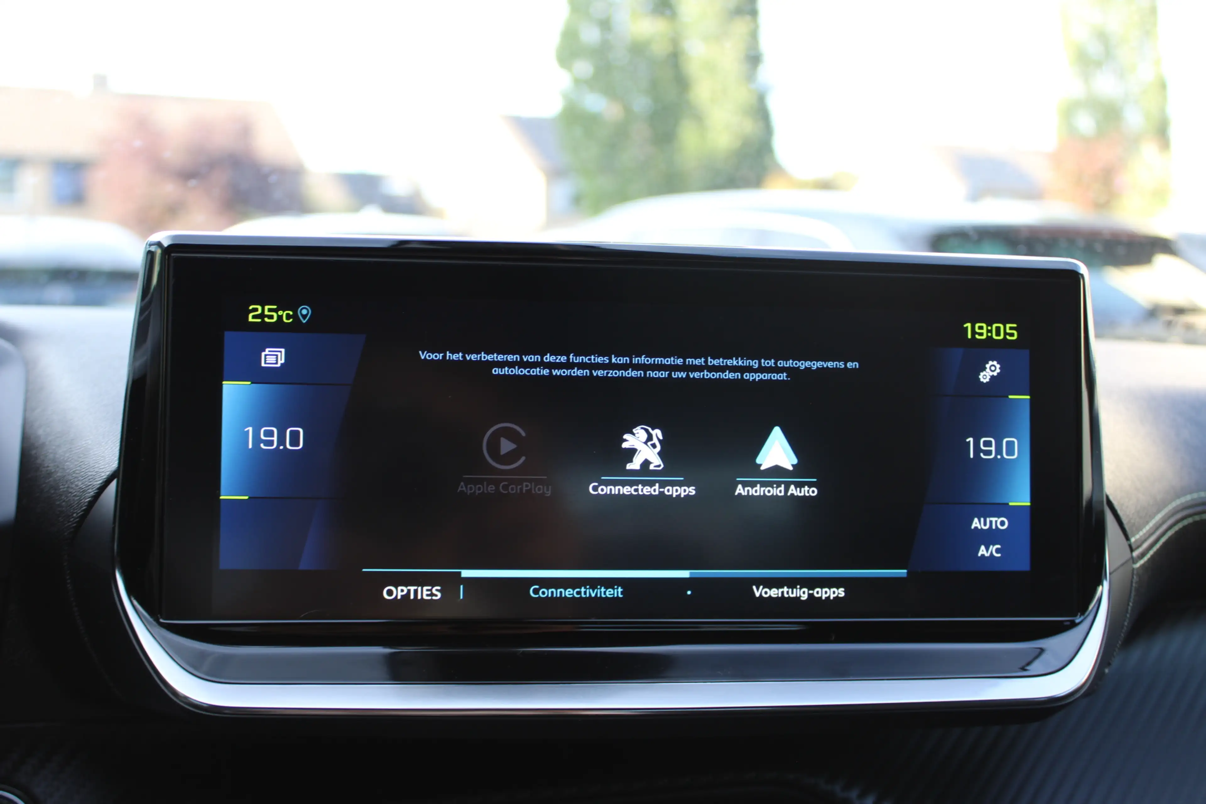 Peugeot e-2008 EV GT 50 kWh | Camera | Navigatie | BLIS | Carplay — photo 35