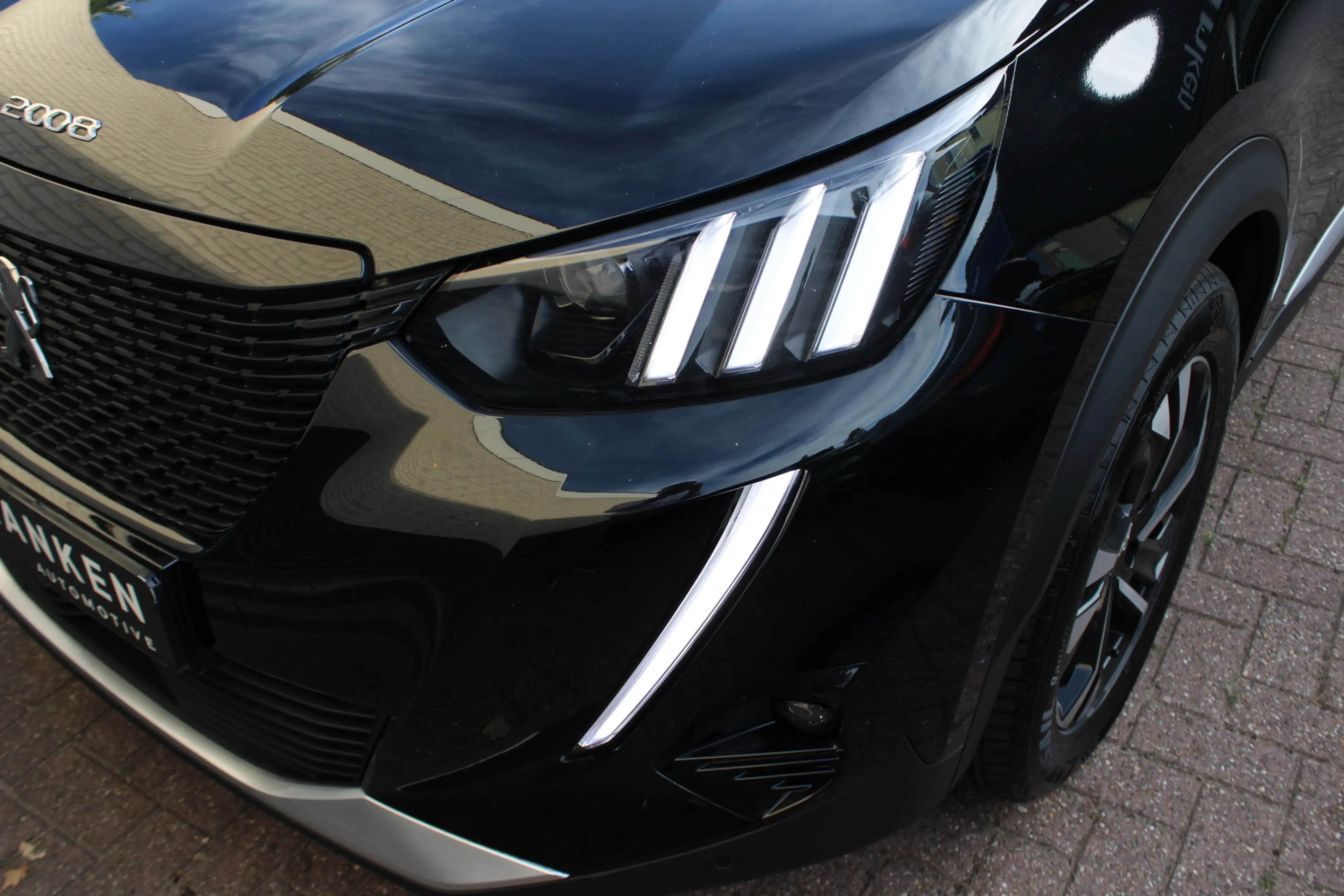 Peugeot e-2008 EV GT 50 kWh | Camera | Navigatie | BLIS | Carplay — photo 26