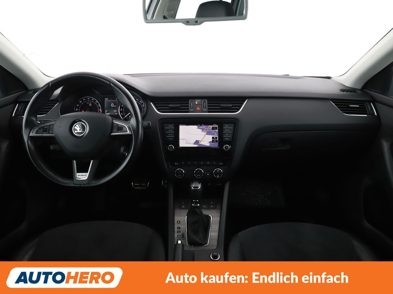 Skoda Octavia 2.0 TDI Scout 4x4 — photo 12