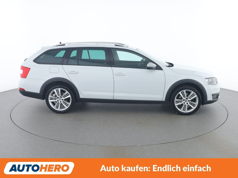 Skoda Octavia 2.0 TDI Scout 4x4 — photo 7