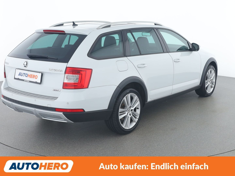 Skoda Octavia 2.0 TDI Scout 4x4 — photo 6