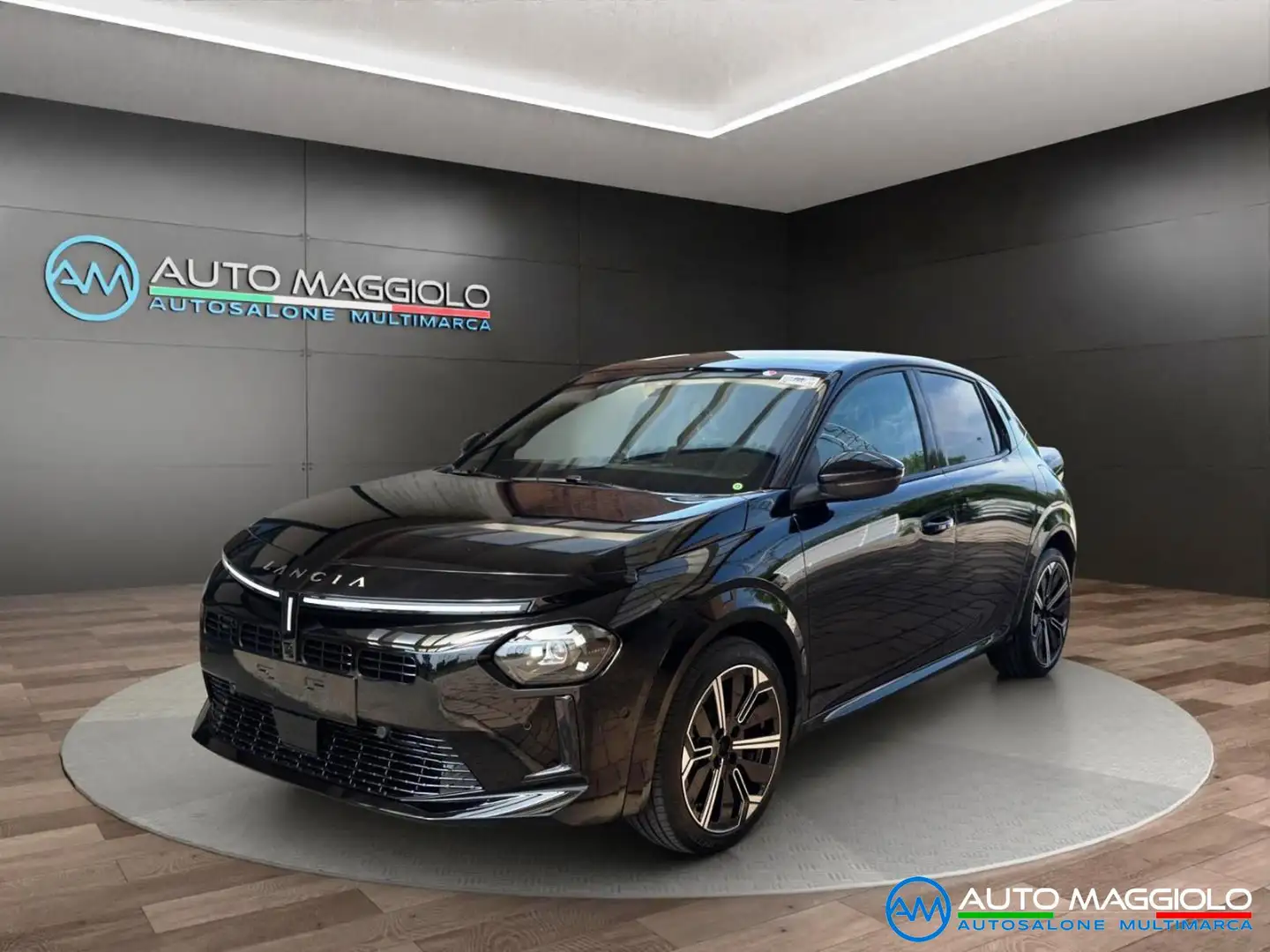 Lancia Ypsilon 1.2 Hybrid 100CV e-DCT LX NUOVA Noir - 1