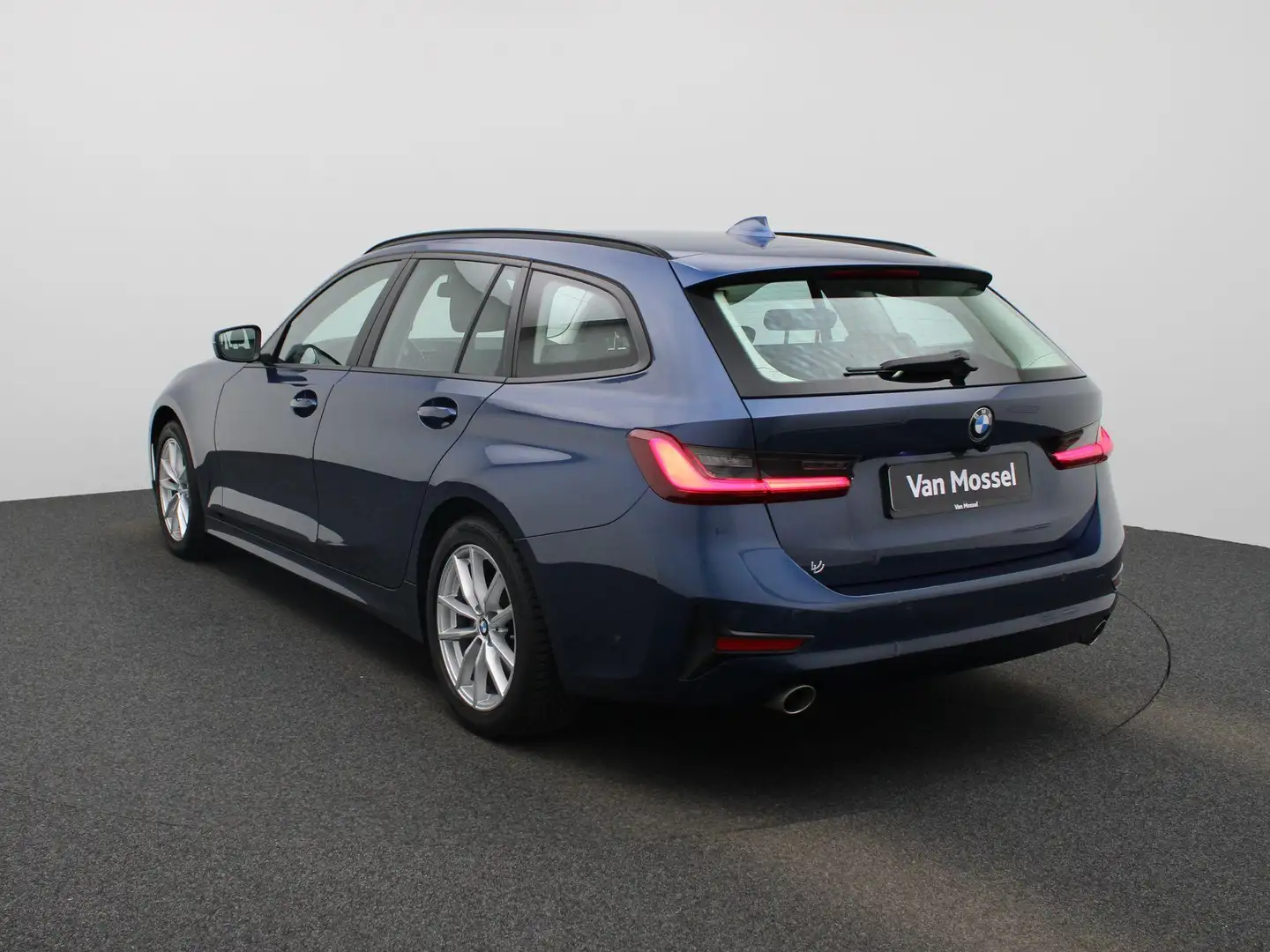 BMW 318 3 Reeks Touring 318dA (110 kW) LED | NAVI | CAMERA Bleu - 2