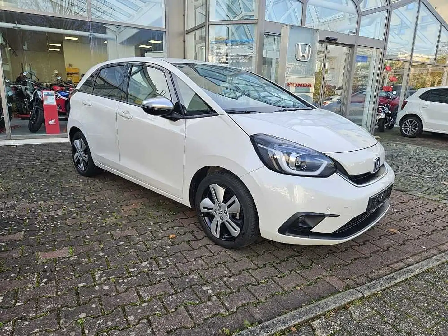 Honda Jazz Hybrid 1.5 i-MMD e-CVT Executive m. Kamera/Navi Weiß - 2