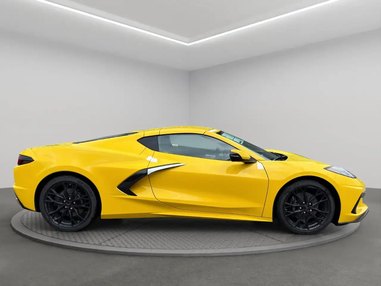 Chevrolet Corvette снимка Chevrolet Corvette