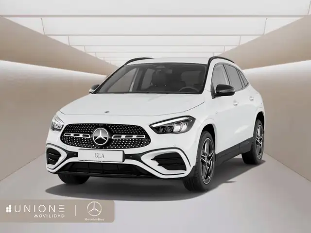 Mercedes-Benz GLA 250 e con tecnología híbrida EQ