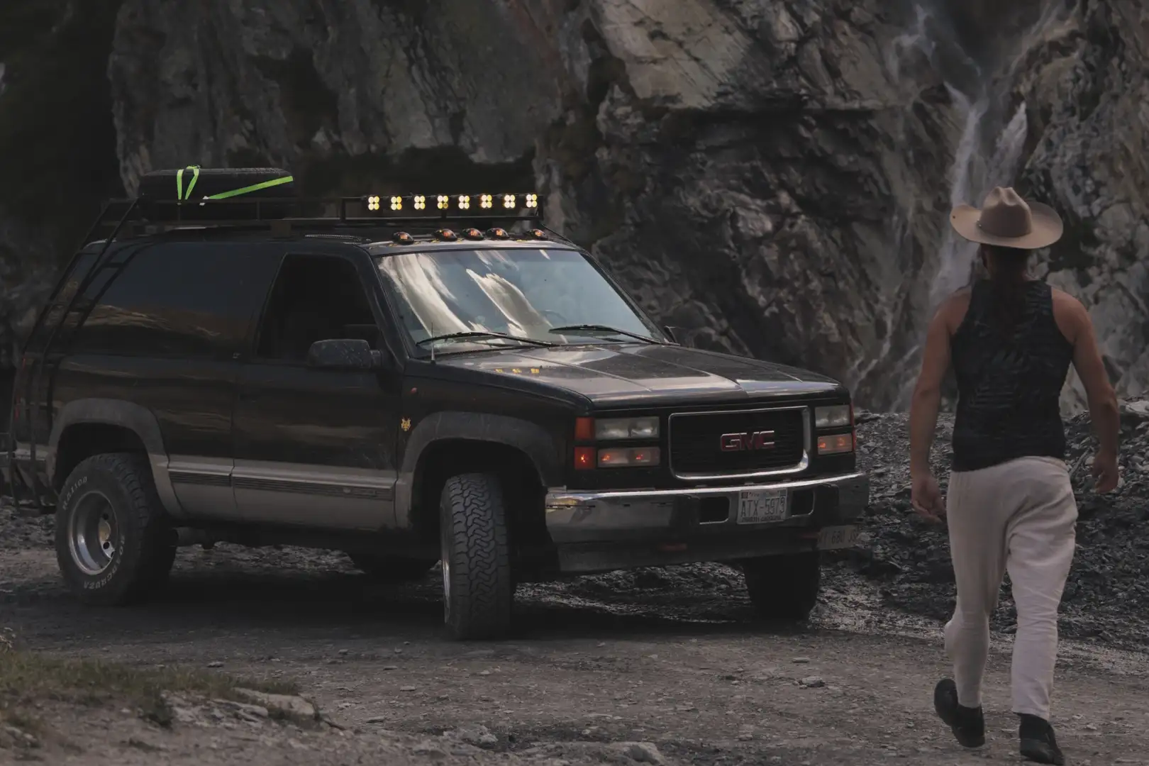 Chevrolet Tahoe LT - 2
