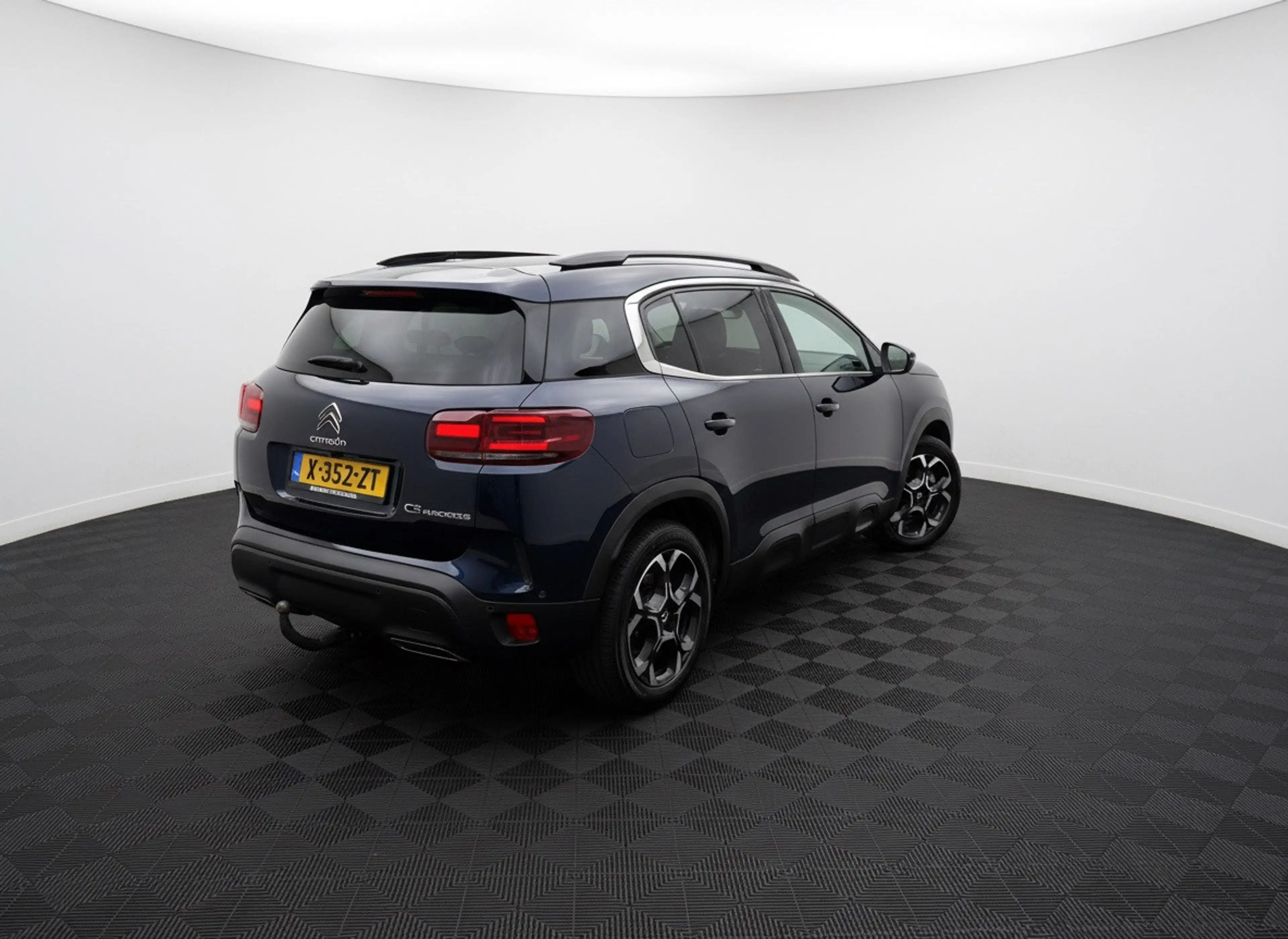 Citroen C5 Aircross 1.6 Plug-in Hybrid 225pk Plus — photo 3