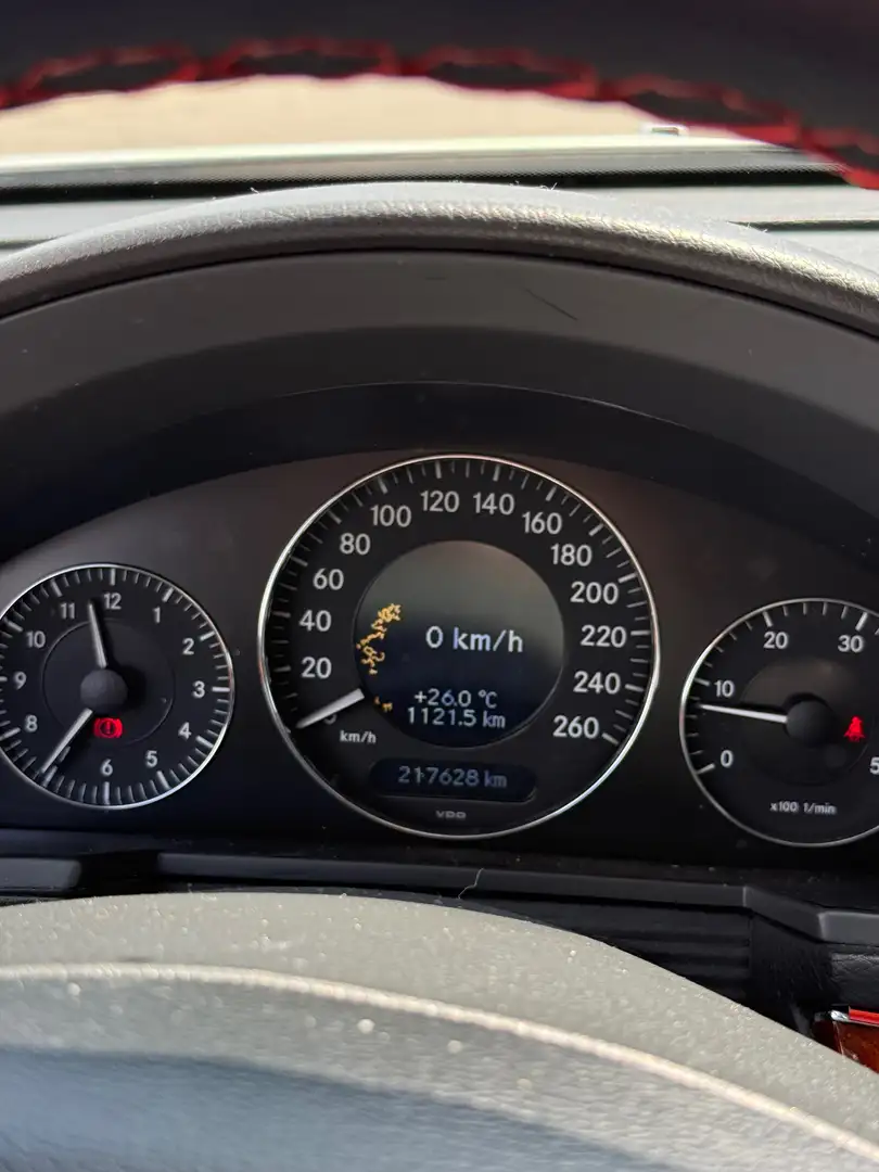 Mercedes-Benz E 200 E 200 Elegance CDI A-Edition Elegance A-Edition Silber - 1