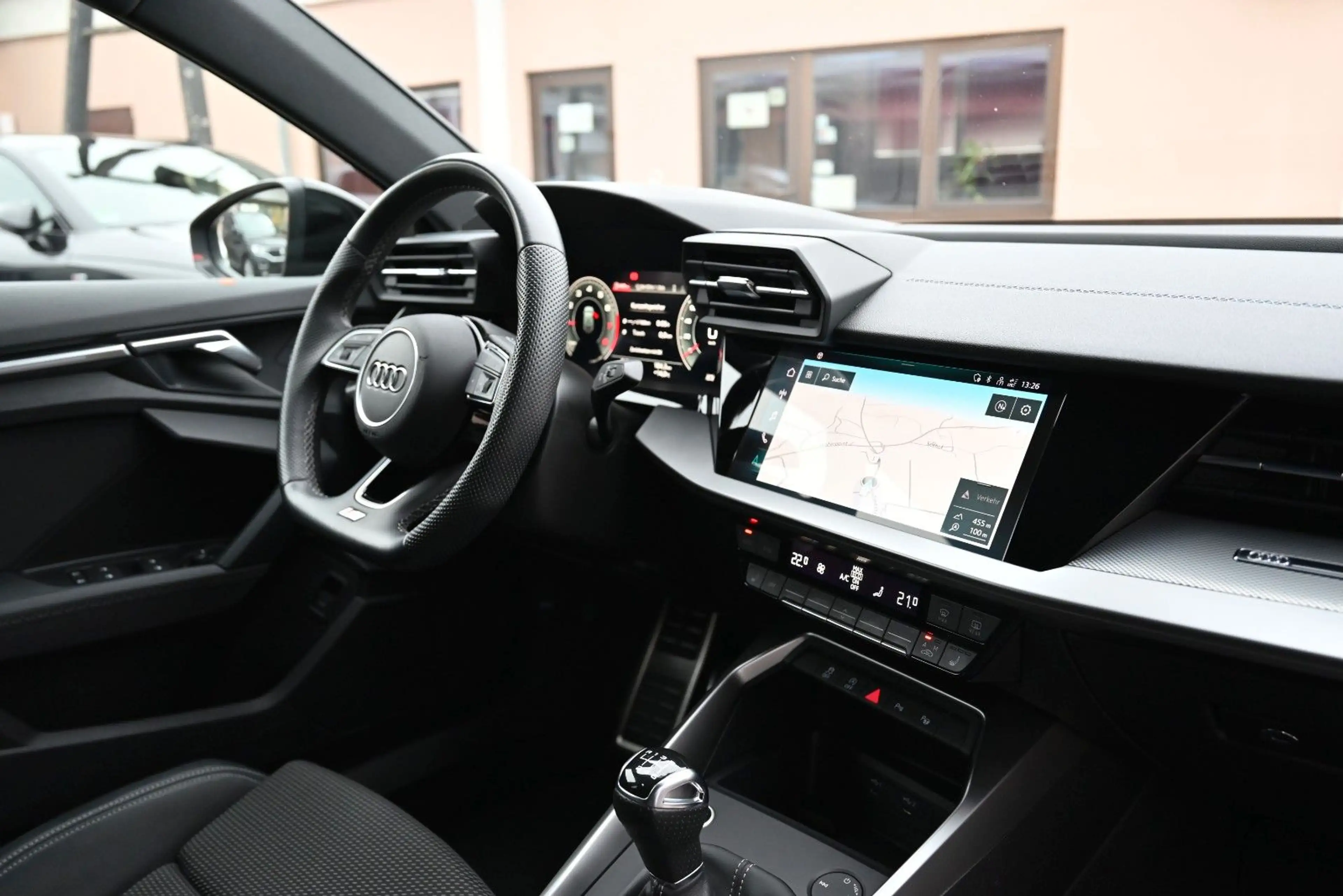 Audi A3 Sportback 30 TFSI S-Line/Neuer Motor! Leder — photo 10