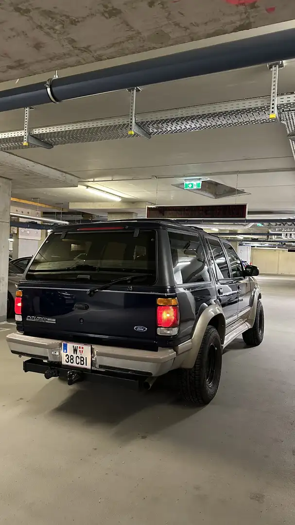 Ford Explorer 5.0 V8 Eddie Bauer Aut. - 2