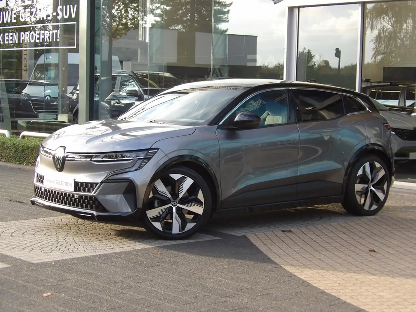 Renault Megane Techno EV 60 Optimum charger 22KW AC/130KW DC Gris - 1