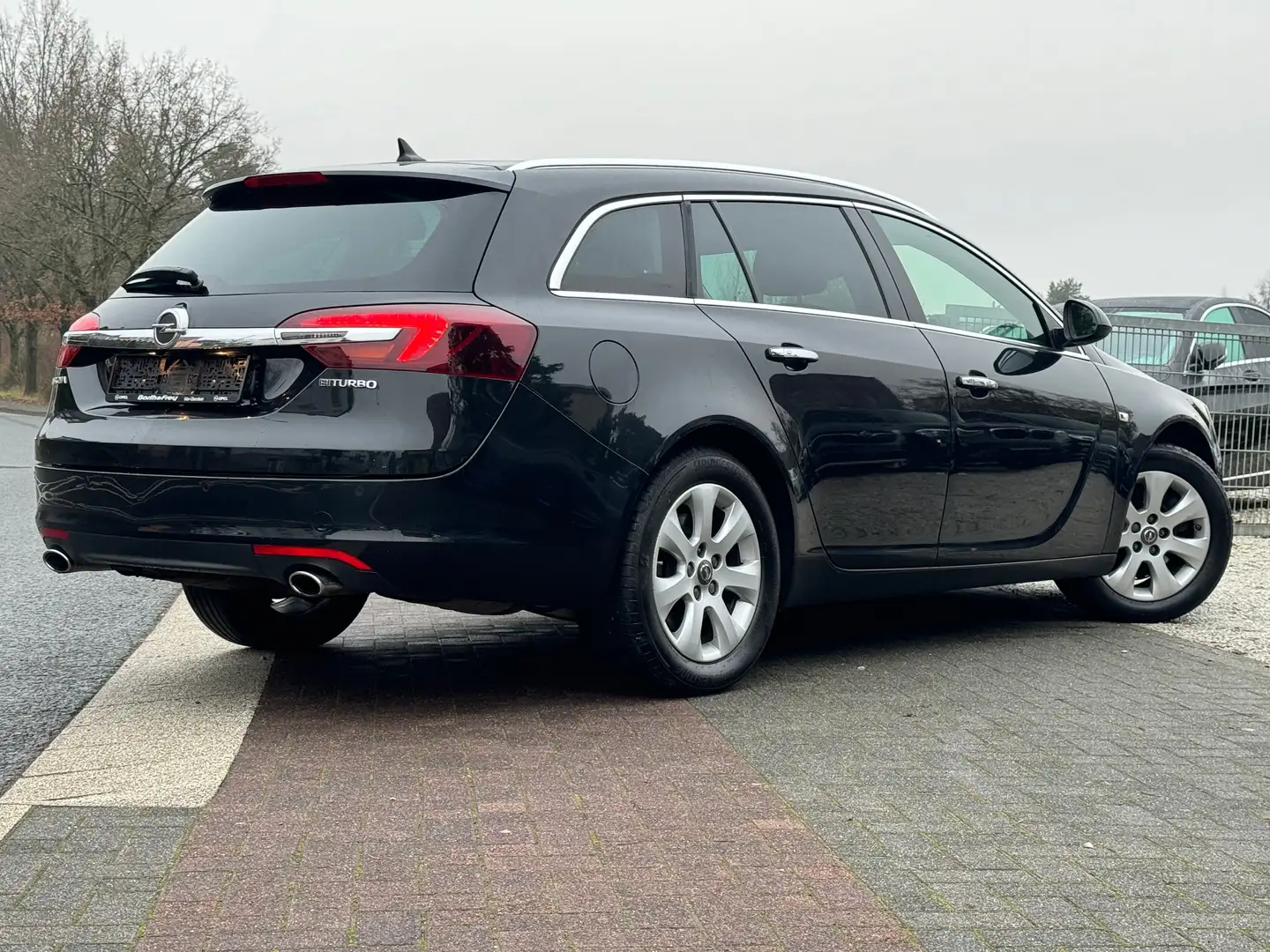 Opel Insignia Innovation Sitzklima Rkam Navi ACC Spur Totwinkel Schwarz - 2