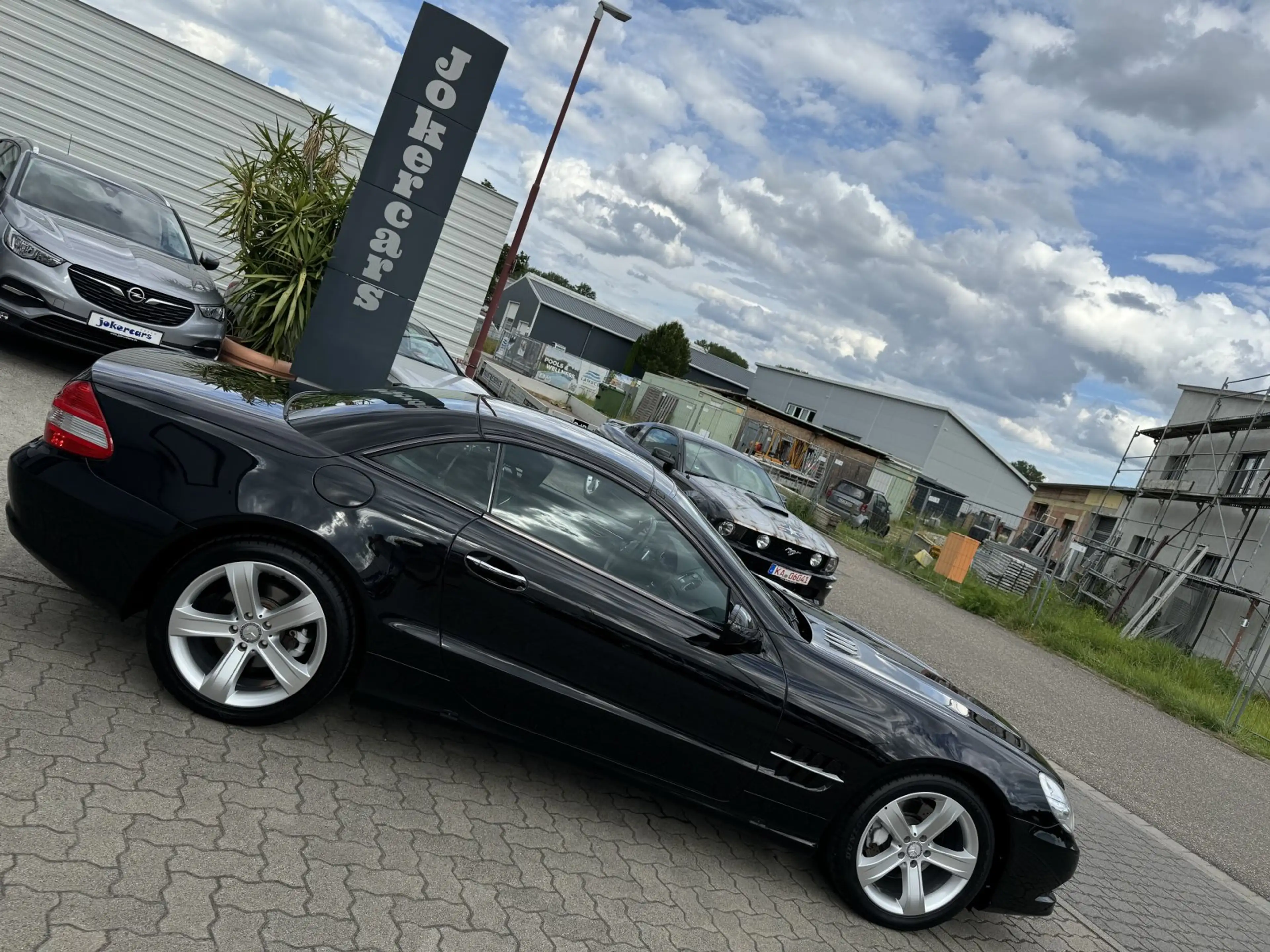 Mercedes-Benz SL 350 Topausstattung — photo 5