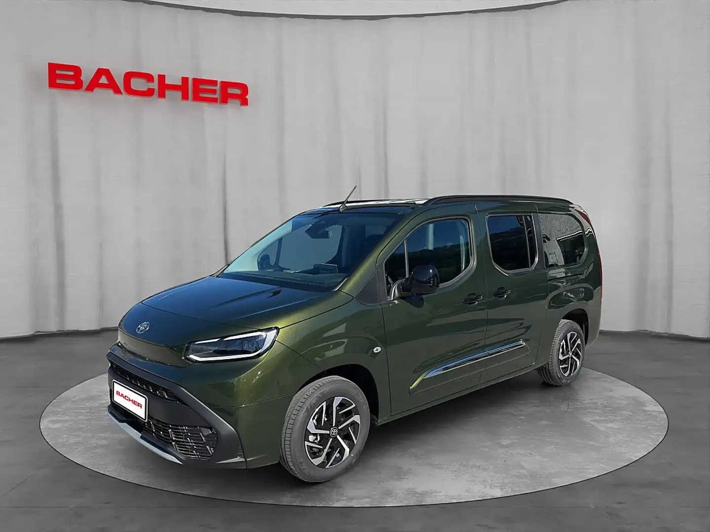 Toyota Proace City Verso L2 1,2 110 Design Grün - 1