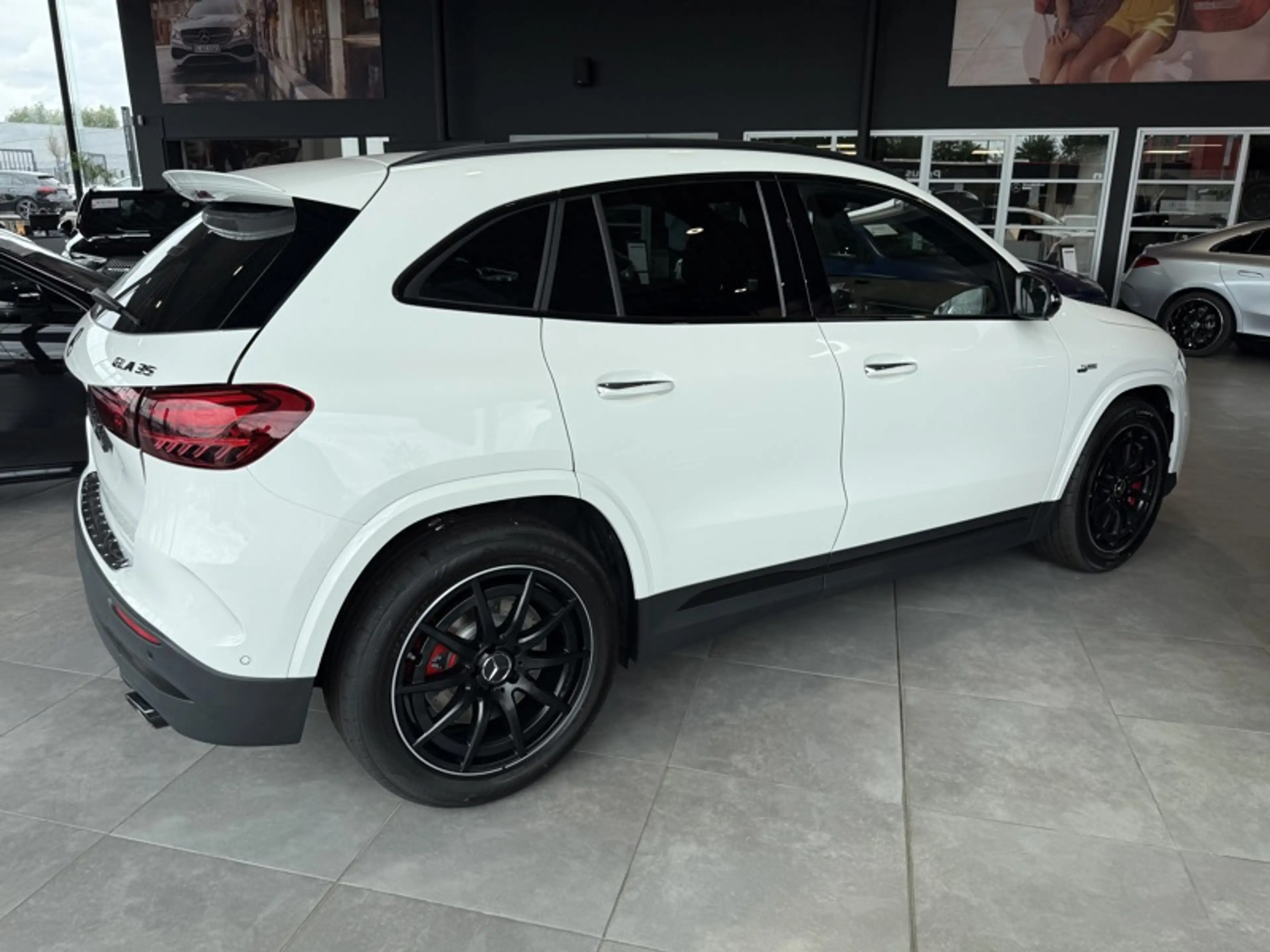 Mercedes-Benz GLA 35 AMG Mercedes-AMG 4MATIC — photo 5