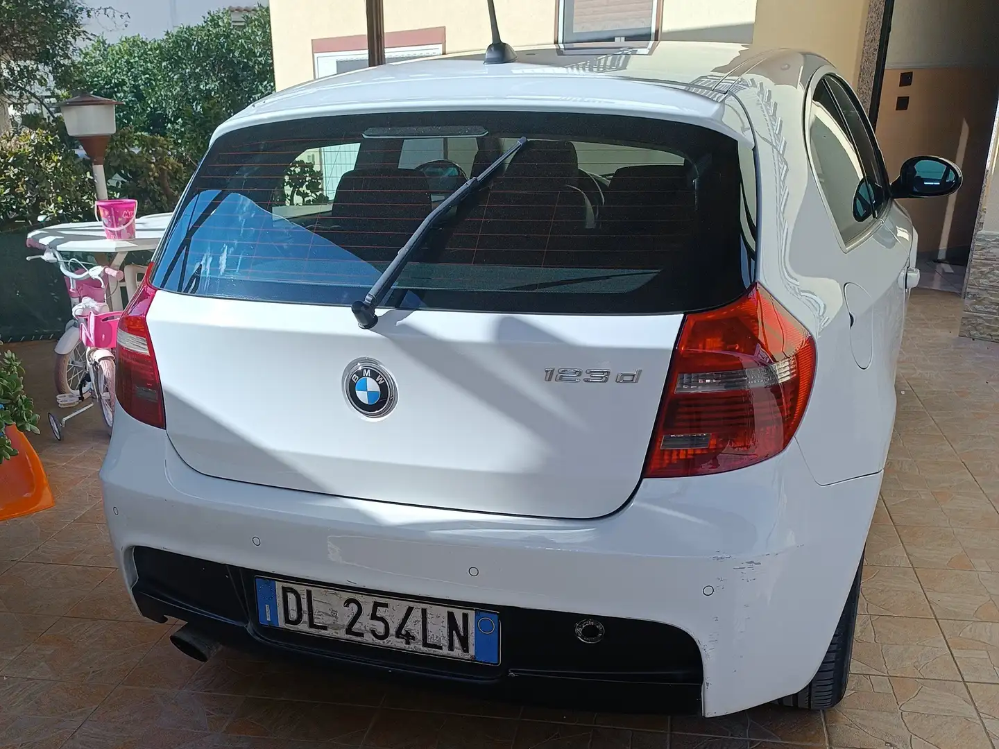 BMW 123 2.0 205 cv Blanc - 2
