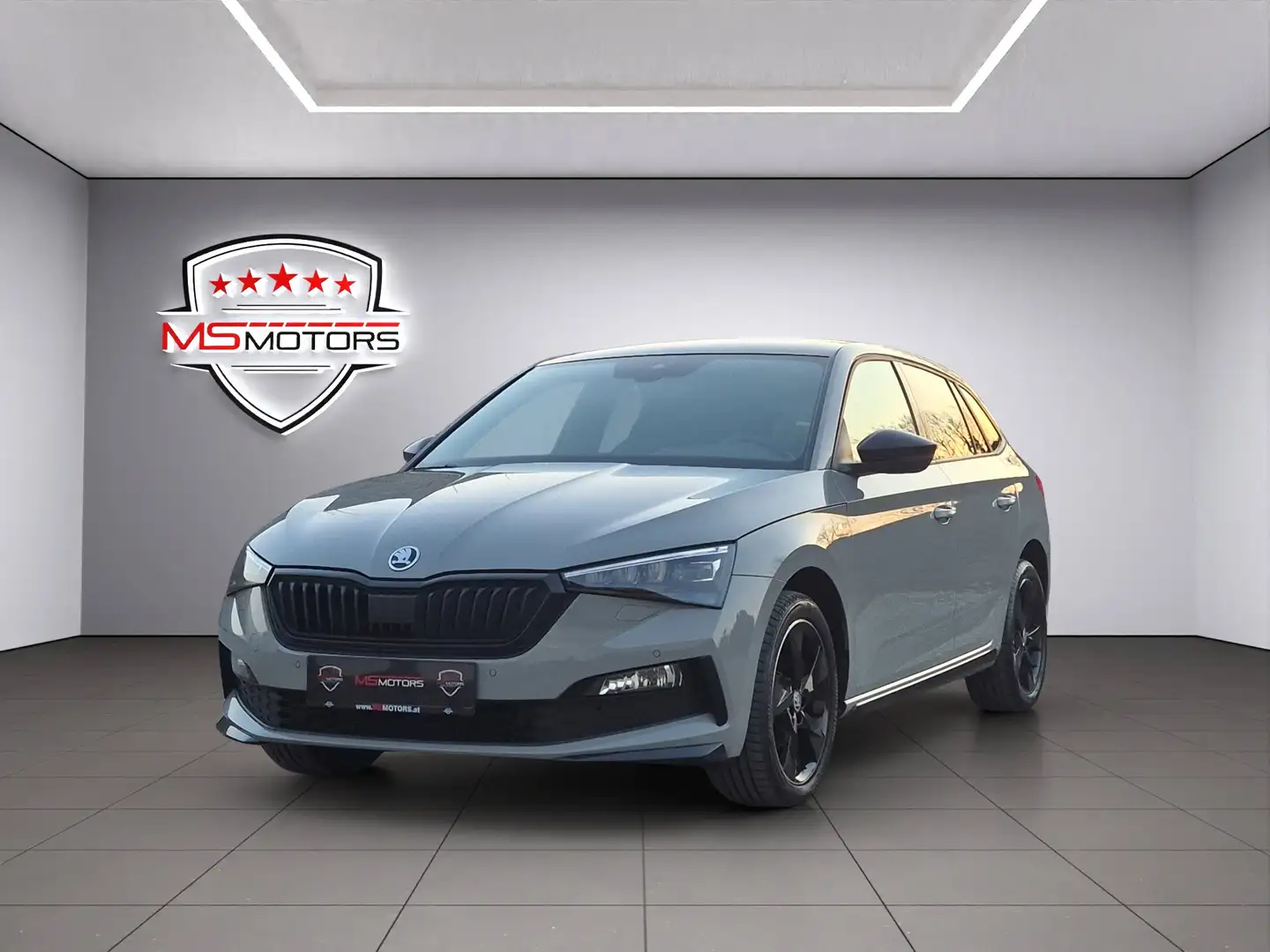 Skoda Scala Monte Carlo*DSG*PANO*ACC*RFK*KREDIT*GARANTIE Grau - 1