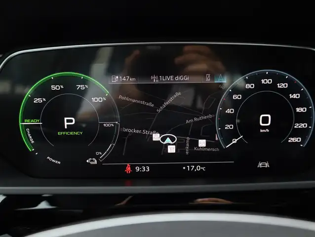Audi E-Tron view 22