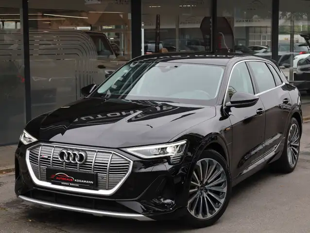 Audi E-Tron view 2