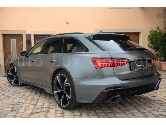 Audi RS6 view 7