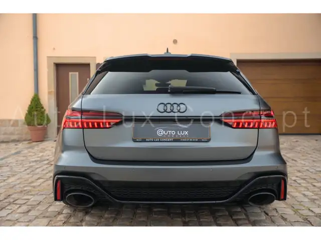 Audi RS6 view 6