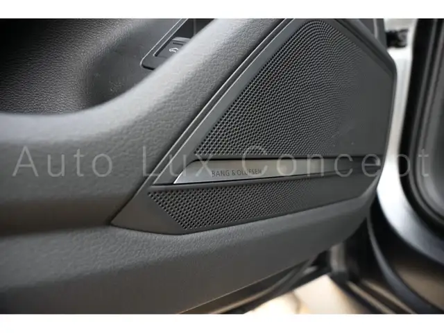 Audi RS6 view 14