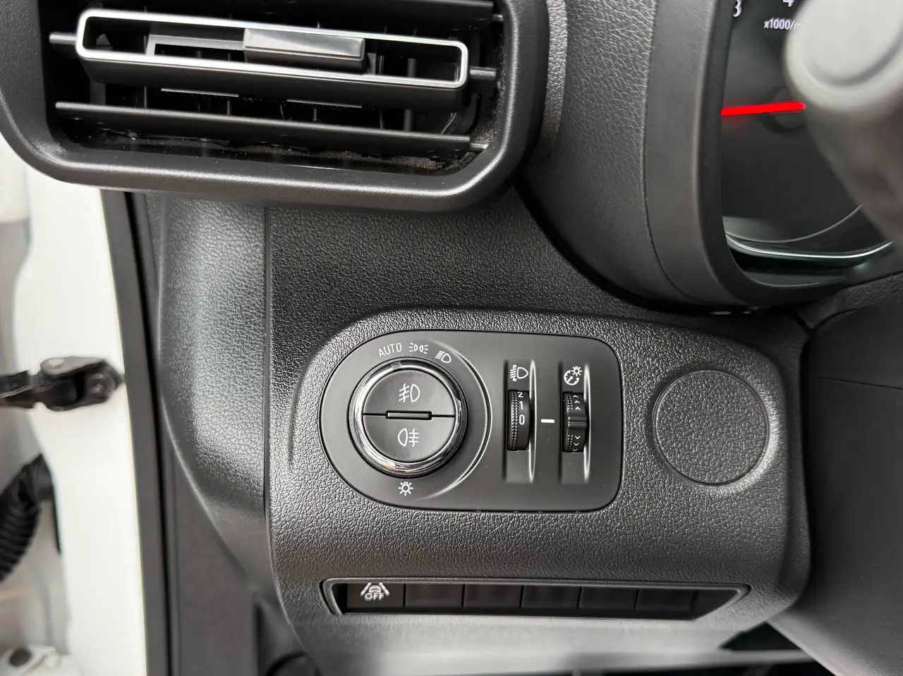 Opel Combo 1.2i 110PK 7 ZITTER NAVIGATIE CARPLAY PDC DAB BLUETOOTH AIRCO, миниатюра 17